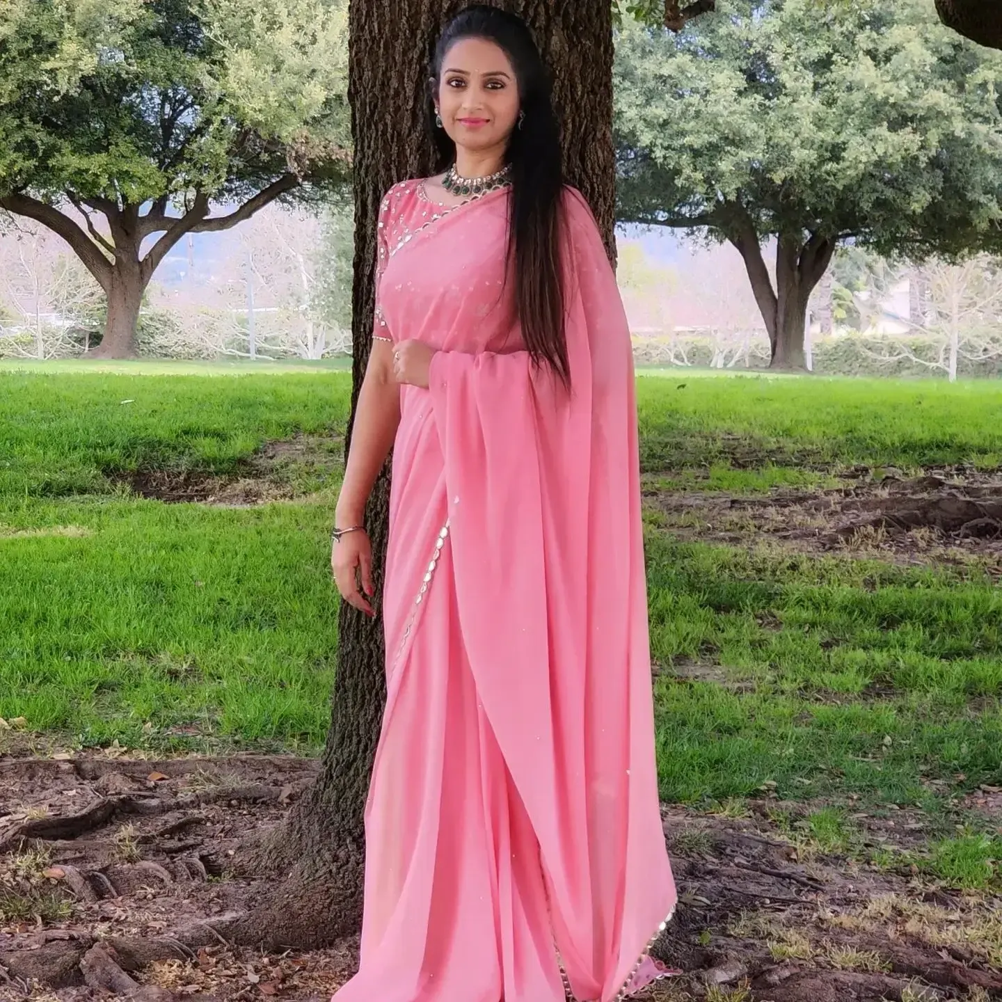 Beautiful Indian actress Laya in Traditional Pink saree